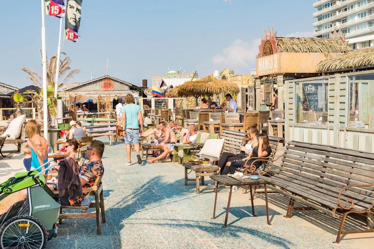 Bed & Breakfast B&B Coco I En II Zandvoort Netherlands